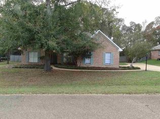 218 Wildwood Blvd, Byram, MS 39212