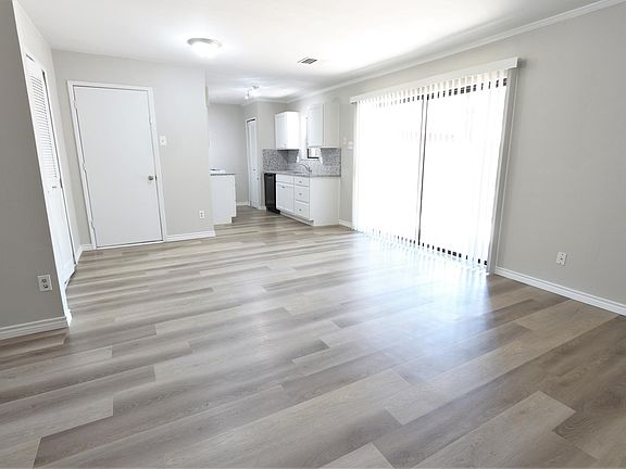 5th image of 1031 Winterwood Dr