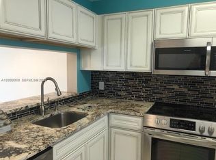 Villas At Lakeview, Fort Lauderdale, FL 33309