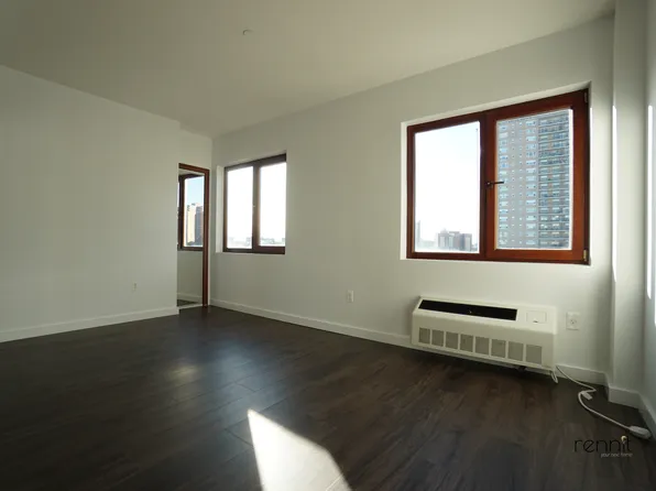 3052 Brighton 01st Street image 5 of 20