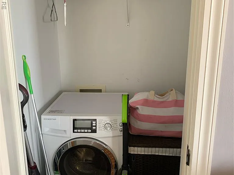 15 E Kirby St #528 — Photo 12