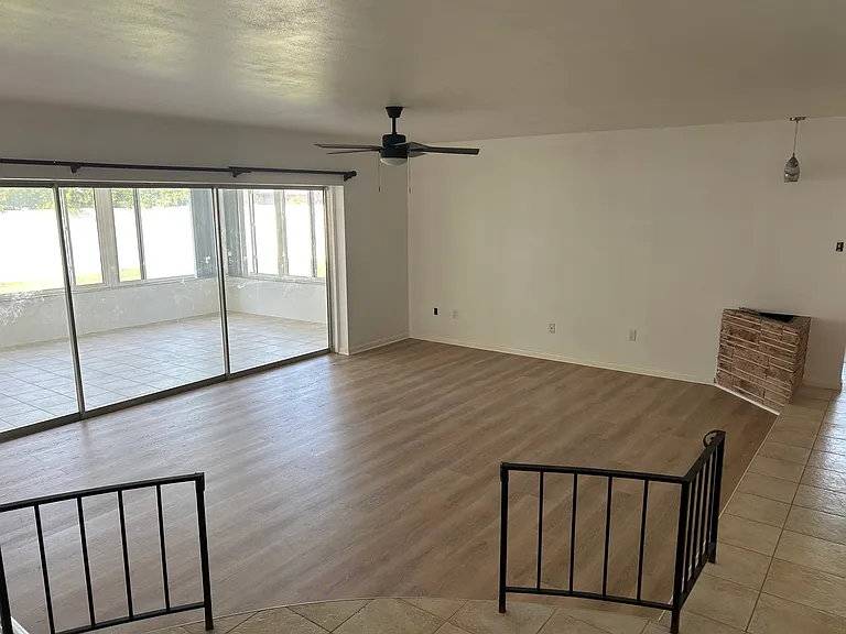 2247 Claiborne Dr — Photo 4