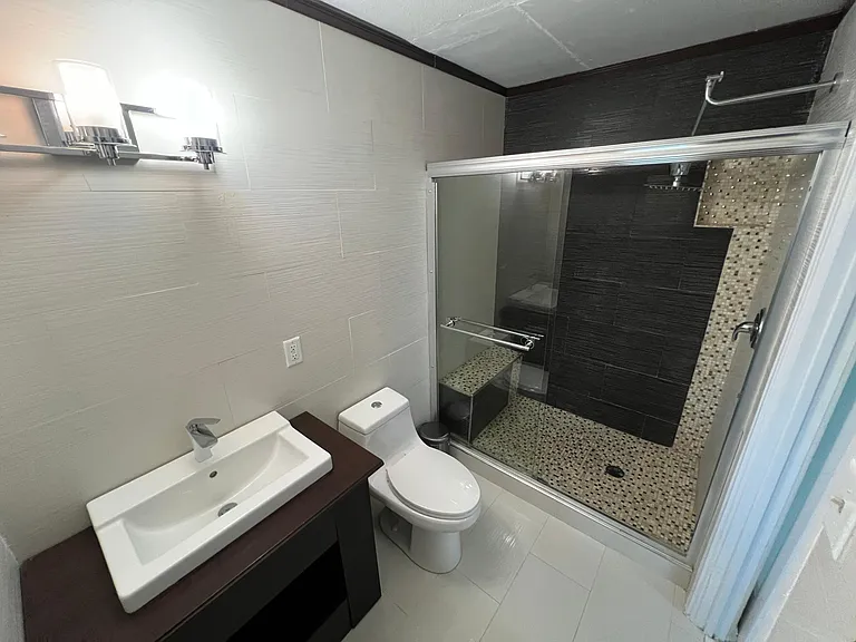 215 Rancho Vista Dr — Photo 4