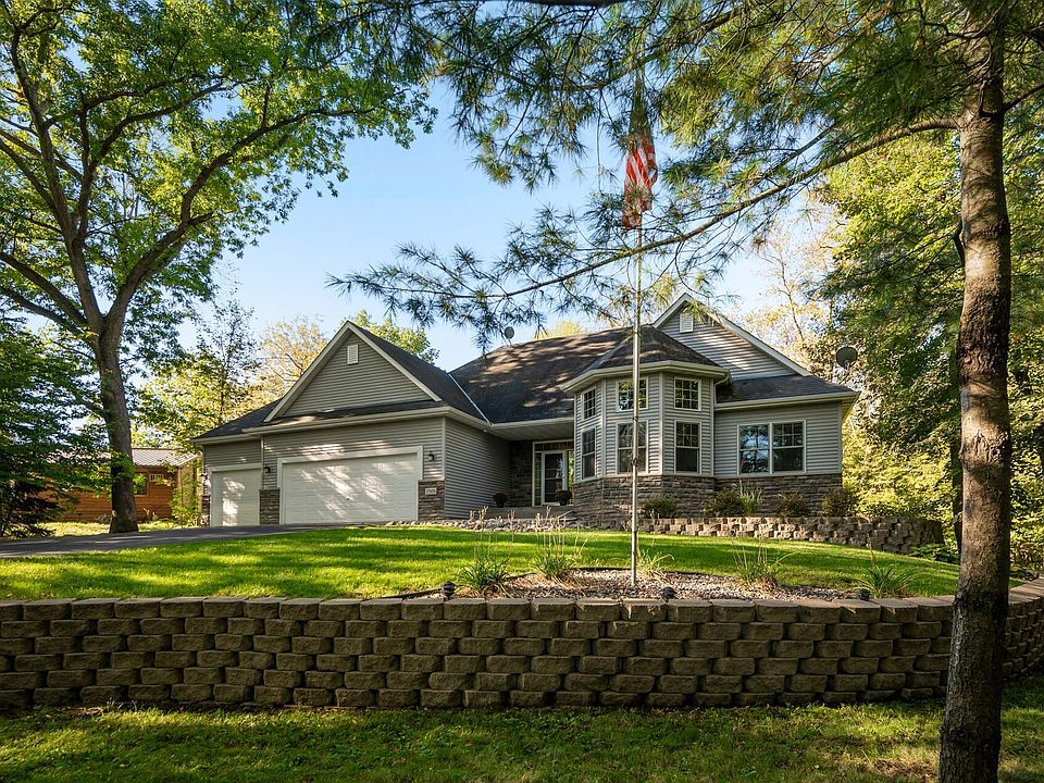 1st image of 27938 Lakelawn Dr
