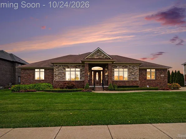 4492 Kelly Dr, Sterling Heights, MI 48314