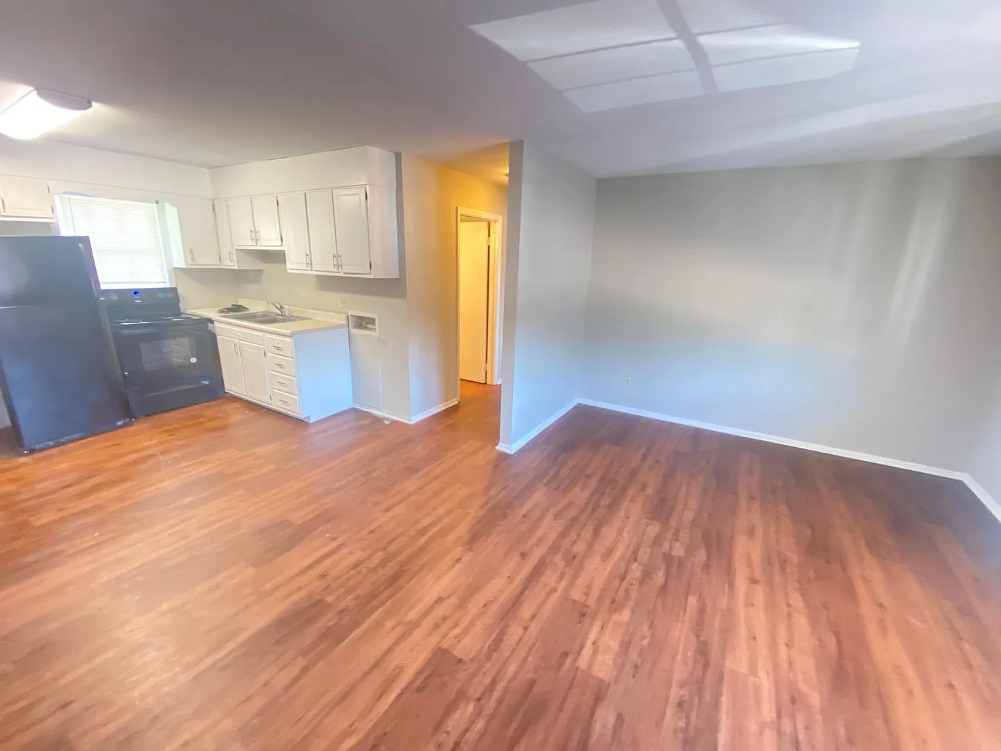 2bed/1ba Apt off S Main Kannapolis close to Downtown Kannapolis & Hwy 73 — Photo 2