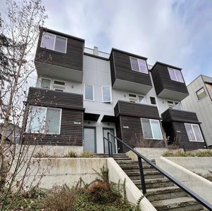 3641 22nd Ave W #A, Seattle, WA, 98199