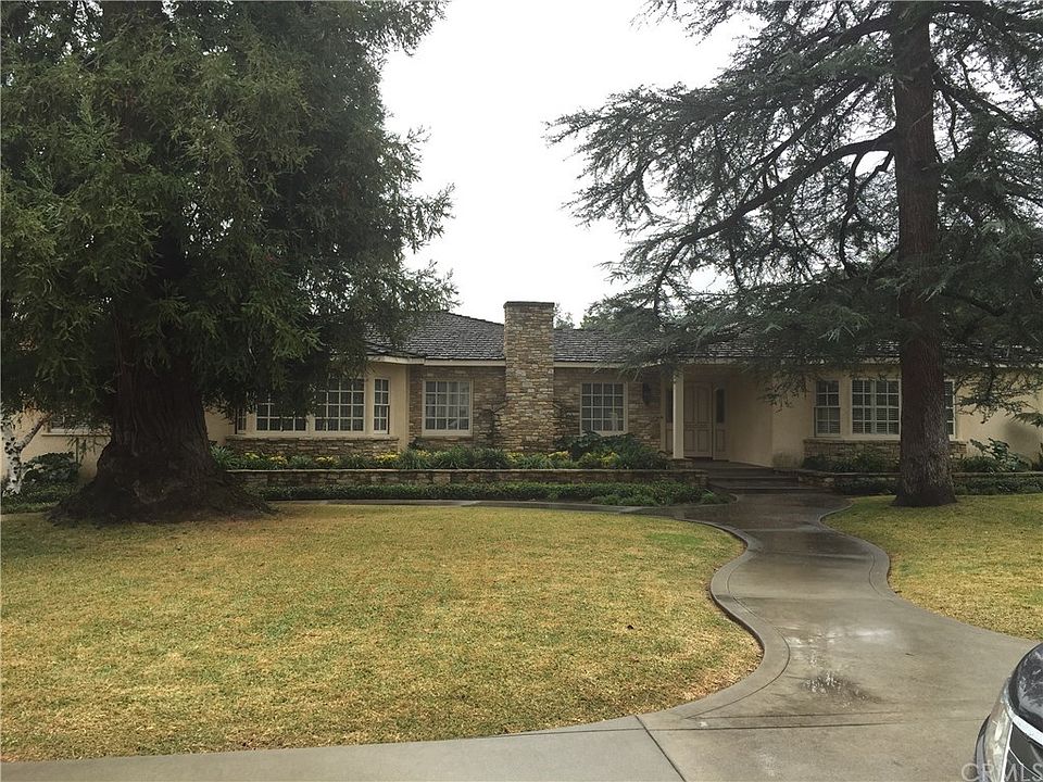 1st image of 360 W Las Flores Ave