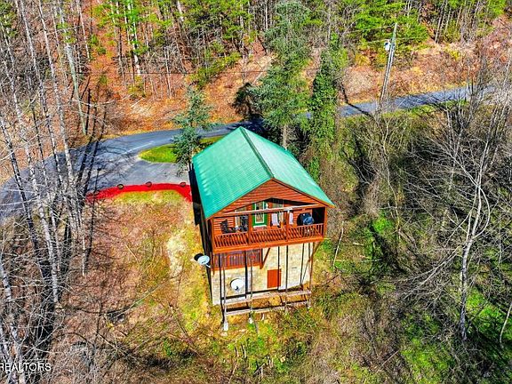 4th image of 3537 Bear Pen Gap Rd