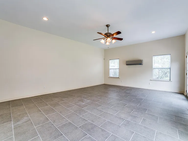 1149 Garraty Rd — Photo 13