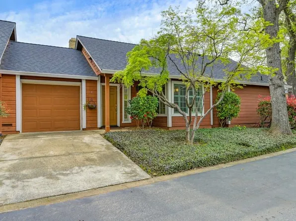 9 Coyle Creek Cir, Fair Oaks, CA 95628