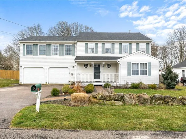 6 Pickering Dr, Westerly, RI 02891