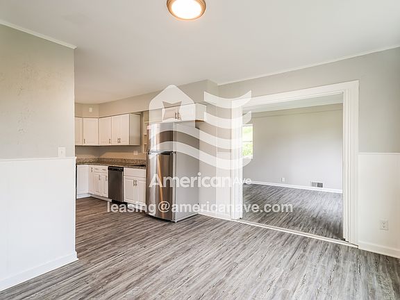 3-Dining Room