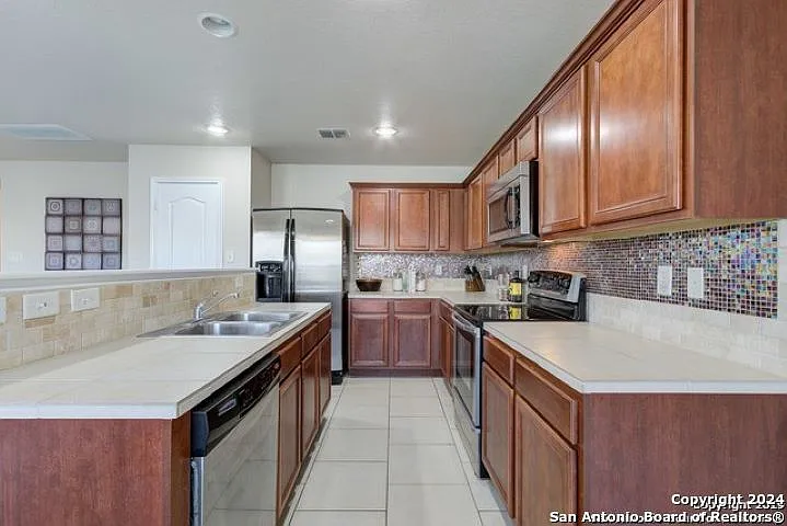 7723 Copper Cave — Photo 4