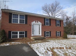 28 Upman Ct, Baltimore, MD 21228