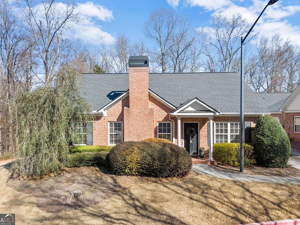 1st image of 3361 Raes Creek Rd #8