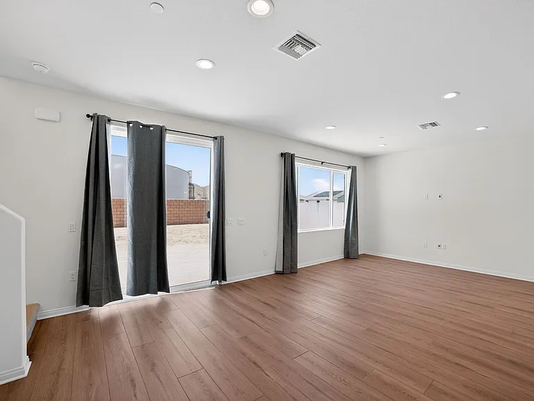 2471 Satsuma Ct — Photo 10