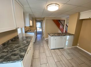 2425 18th St #A, Moline, IL 61265