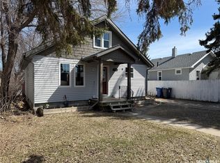 326 5th Avenue W, Melville, SK S0A 2P0