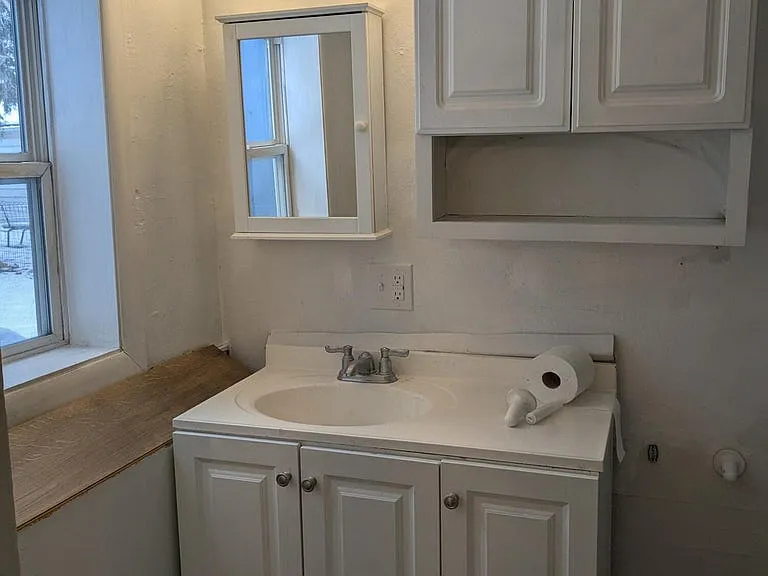 408 Clinton St — Photo 3