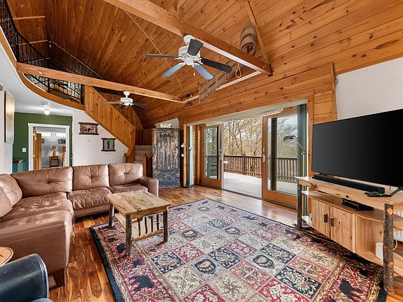 3rd image of 1557 N Groton Road