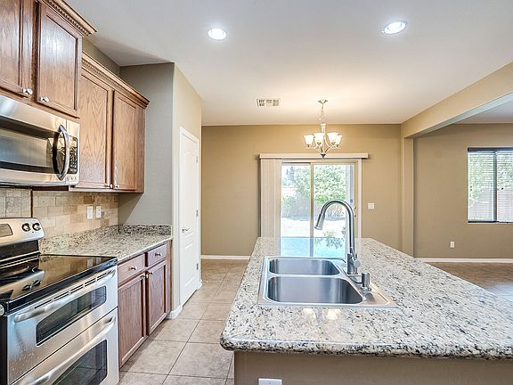2nd image of 40902 W Bedford Dr