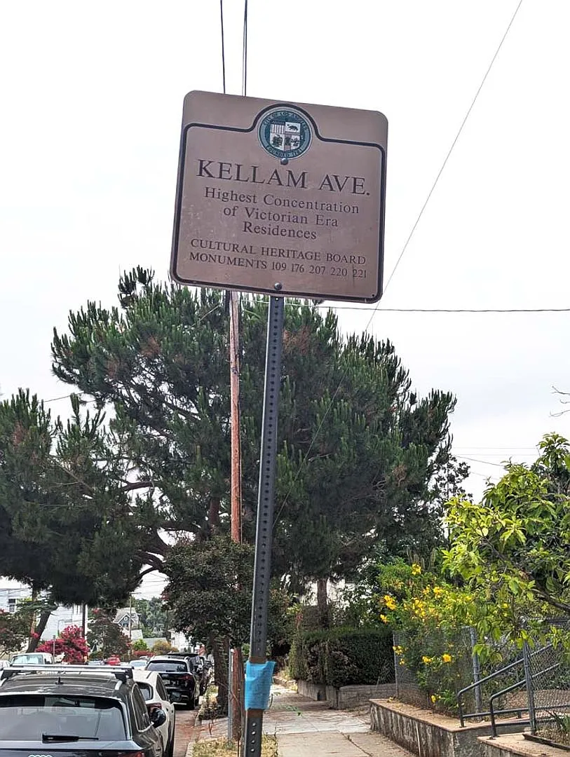 1421 Kellam Avenue — Photo 2