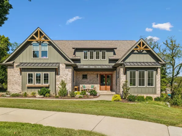 247 Scarsdale Dr N, Hendersonville, TN 37075