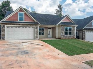 607 Cub Branch Dr, Spartanburg, SC 29301