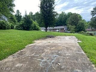 1st image of 3808 Deepwood Dr