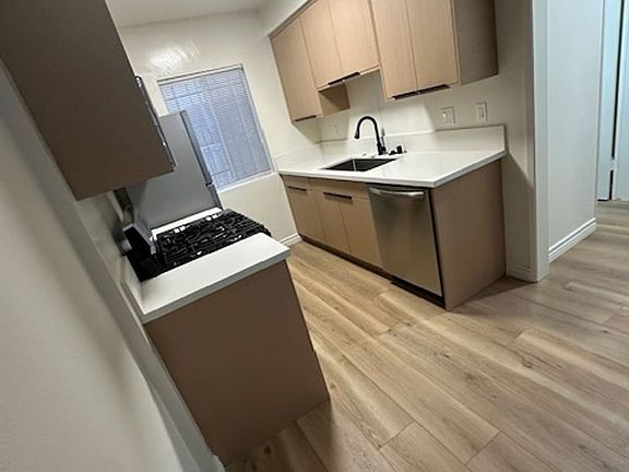 3rd image of 3623 Dunn Dr APT 2