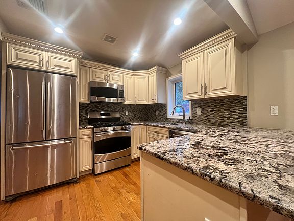 2nd image of 72-14 160th St Floor 2