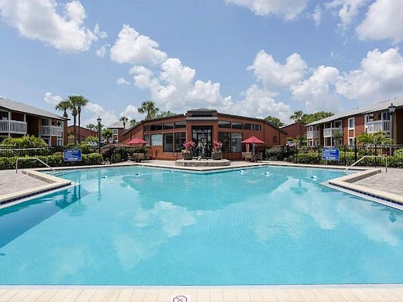 3rd image of 5721 Estancia Dr APT 2225