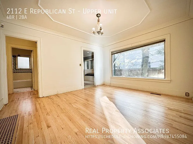 2112 E Republican St #UPPER — Photo 6