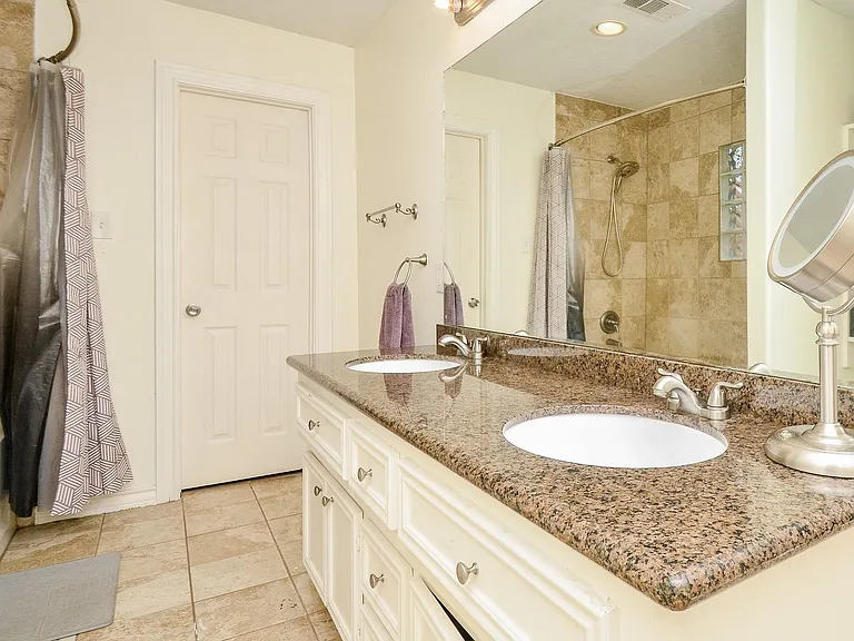 4315 Fernwood Dr — Photo 34