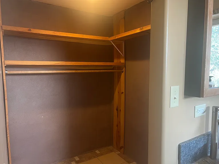 Walk in closet