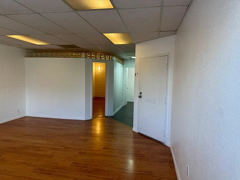 4230 Voltaire St #3 — Photo 7