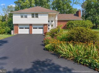 654 Grace Ave, Spring City, PA 19475