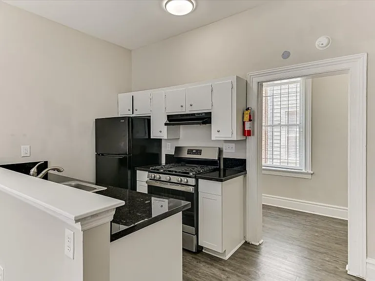 256 Walker St — Photo 12