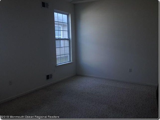 1st image of 448 Monticello Ln
