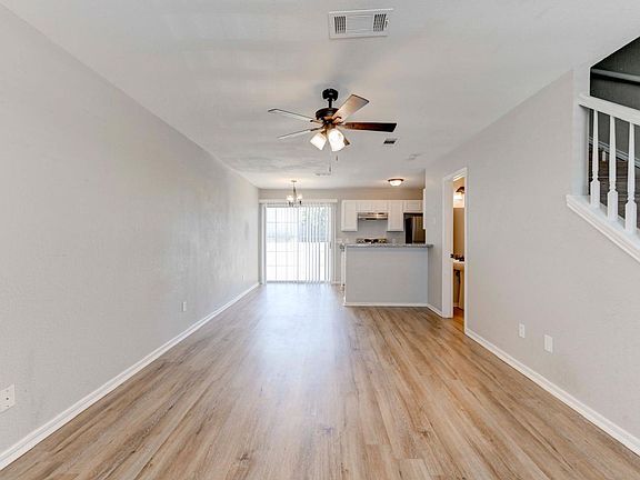 3rd image of 5906 Greengate Dr #A