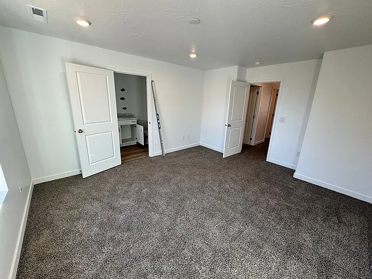2814 E Fireweed Ln — Photo 12