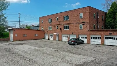 200 Solon Rd — Photo 11