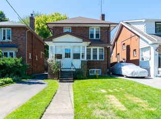 24 Queens Ave, Toronto, ON M8V2N1