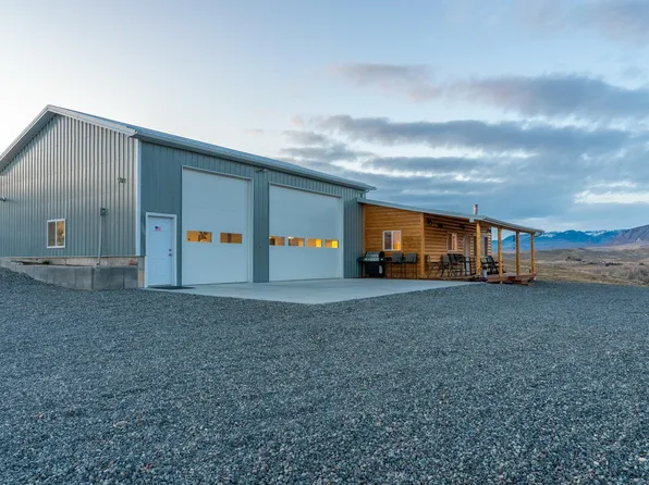 4183 Trapper Creek Rd, Shell, WY 82441