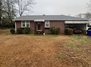 15 Fairlane Cir, Greenville, SC 29607