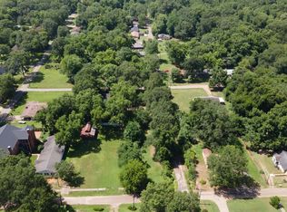 402 E Taylor St, Jefferson, TX 75657