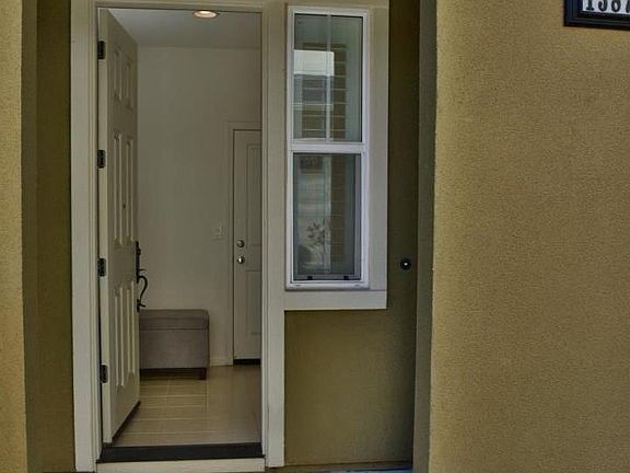 2nd image of 1387 Nestwood Way