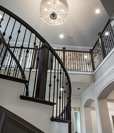 2-Story Foyer