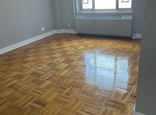 67-04 192nd St #2, Fresh Meadows, NY 11365